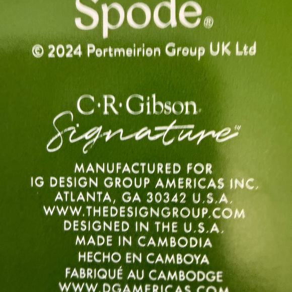 Six sets Spode Festive Tree Plates z& Dessert Plates with Green and Red Accents - Picture 5 of 7